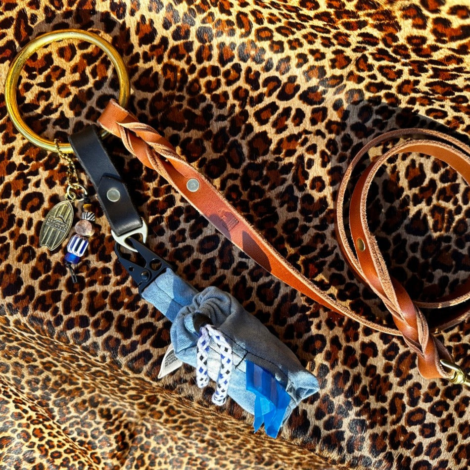 Metal 'O~Ring' Leather Leash